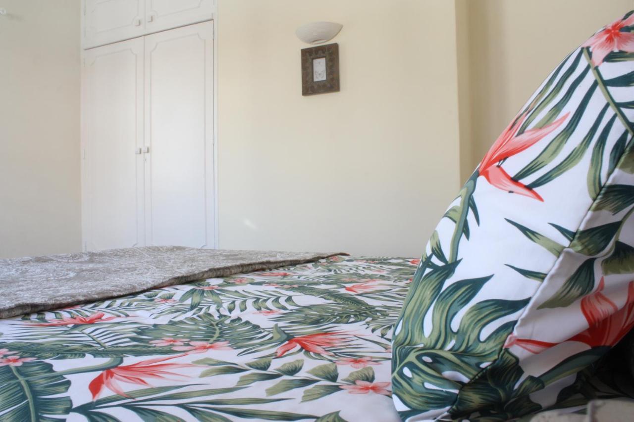 Petunia - Guest House Cascais Phòng bức ảnh